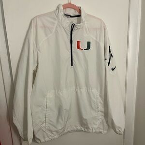 NIKE UM Windbreaker